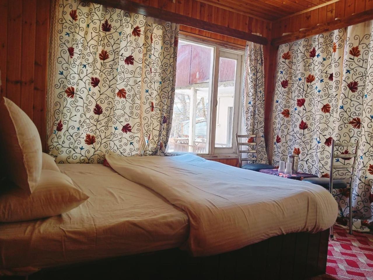 New Prince Cottage & Saibha Palace Pahalgām 외부 사진