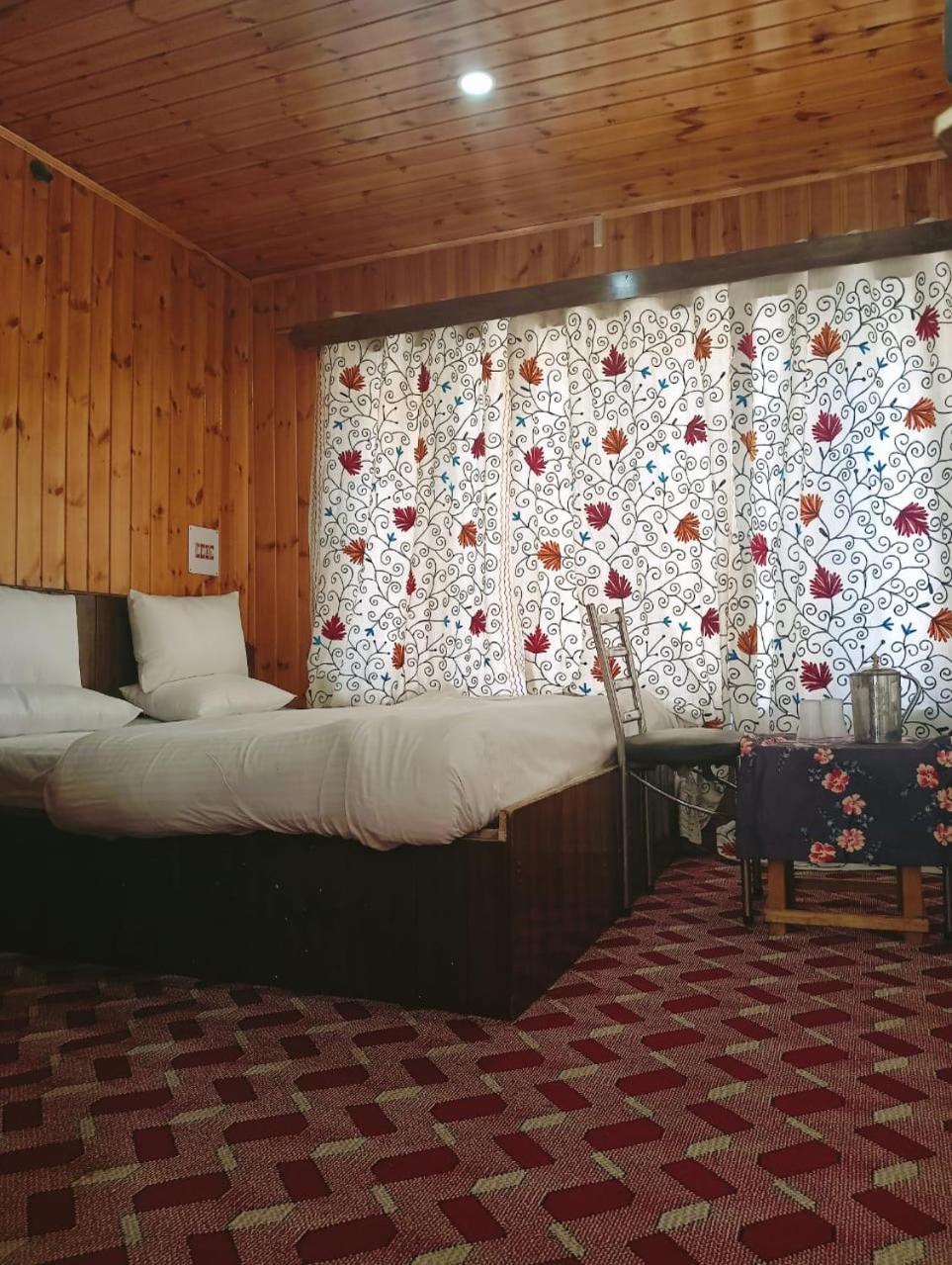 New Prince Cottage & Saibha Palace Pahalgām 외부 사진