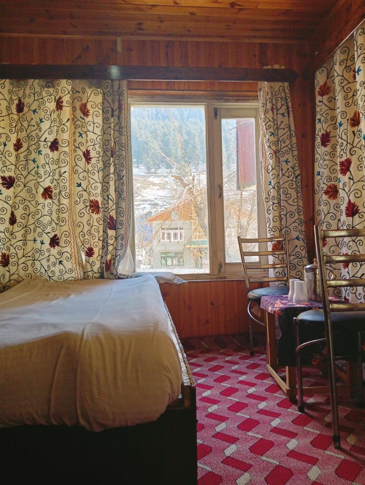 New Prince Cottage & Saibha Palace Pahalgām 외부 사진